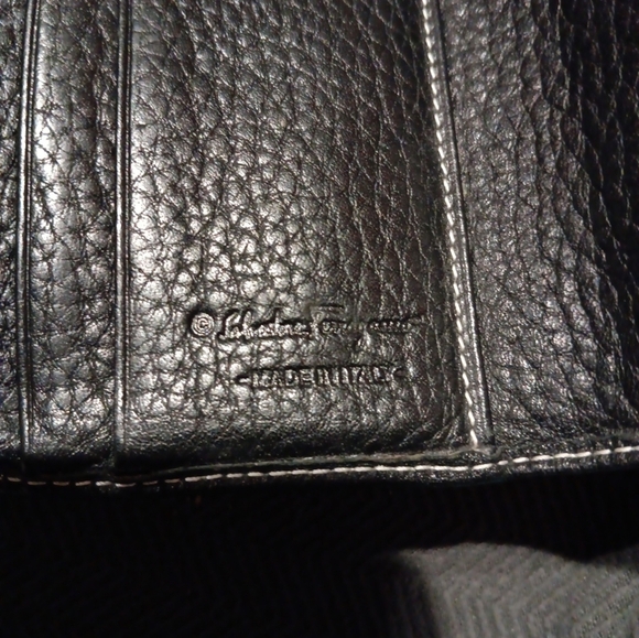 Salvatore Ferragamo Men Leather Wallet - Picture 4 of 9